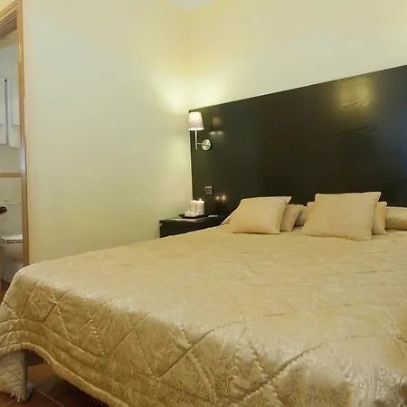 Szálloda Rural El Yantar De Gredos 3*