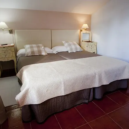 Hotel Rural El Yantar De Gredos San Martín del Pimpollar